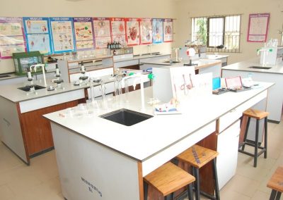 BIOLOGY LABORATORY